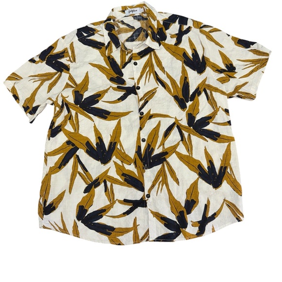 Men's Casual Button-Down Shirt with Leaf Pattern - Picture 1 of 3